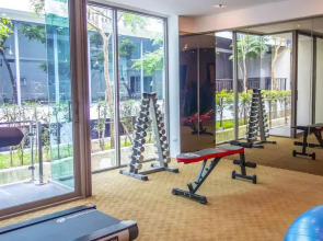 Unique Regency Hotel