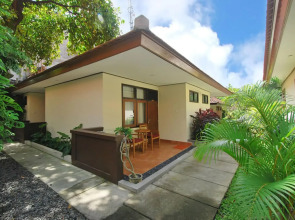 Yulia Beach Inn Kuta