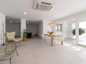 Bayview Hills, luxury 2 bedroom apartment