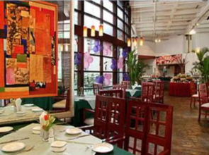 88 Eiling Park Hotel