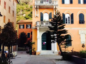 Old Cottage Downtown Monterosso