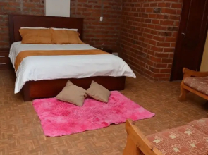 Romina House Baños