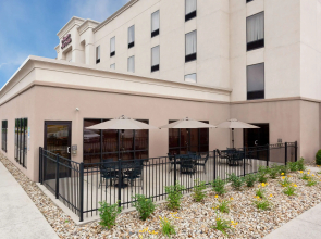 Hampton Inn & Suites Grove City