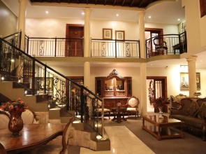 Misty Waves Boutique Hotel