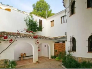 Bonestar in Javea With 5 Bedrooms and 2 Bathrooms