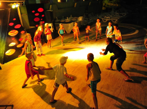 Klas More Beach Hotel