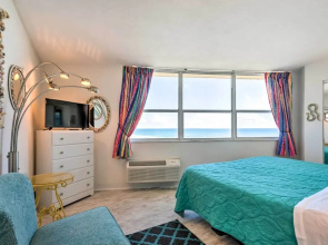 Daytona Beach Resort Condo 1 Mi to Ocean Center!