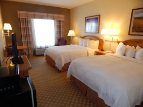 Lancaster Inn and Suites