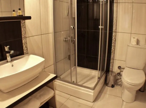 Glorina Hotel