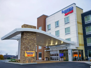 Fairfield Inn & Suites Canton South