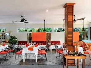 La Residence Blanc DAngkor