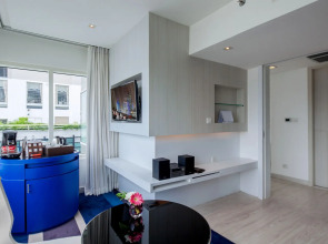 Centara Watergate Pavilion Hotel Bangkok