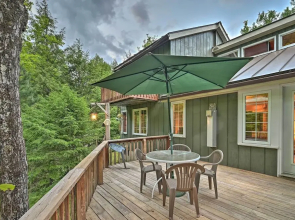 Beautiful Jay Peak Home Near Creek & Waterfalls!