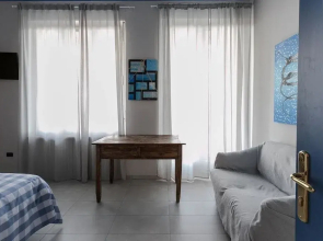 Boulevard 900 - Comfort and Style - Entire Structure 12 Beds