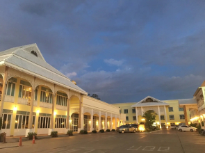 Amonruk Hotel