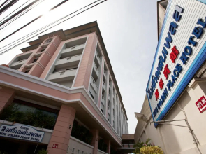 Sing Golden Place Hotel