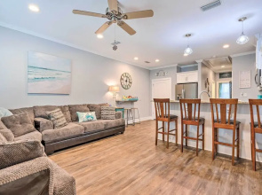 Dauphin Island Retreat: 2 Blocks to Beach!