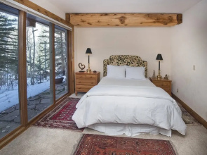 Greenhill Court Vacation Home