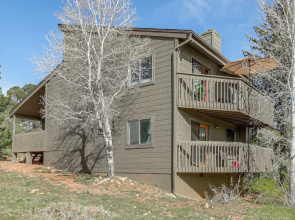 Walk to Golf & Trails! 'aspen House' in Flagstaff
