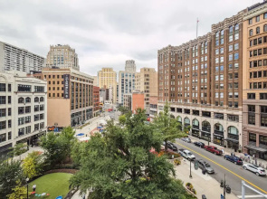 Executive Downtown Retreat
