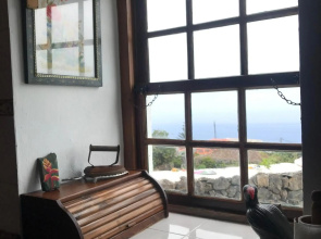 VV Casa Bastina "by henrypole home"