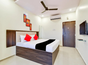 Capital O NAG516 Hotel Lake View