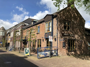 Modern Holiday Home With Nice Garden for 4 People, in Putten, the Veluwe
