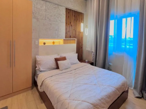 Room-simple, Modern & Cozy Condo in Lafa