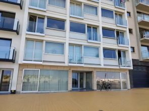 Apartment in Nieuwpoort With Stunning Sea Views
