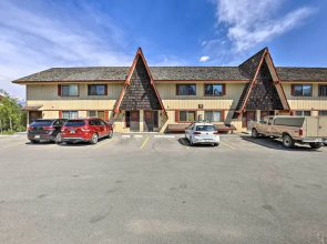 Modern Condo w/ Mtn Views: Near Dillon Reservoir!