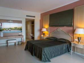 Kresten Royal Euphoria Resort