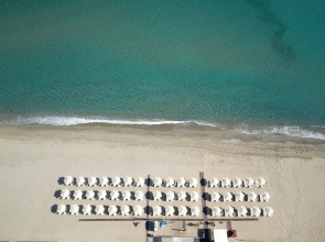 Atlantis Beach Hotel