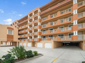 La Contessa 307 by Distinctive Beach Rentals