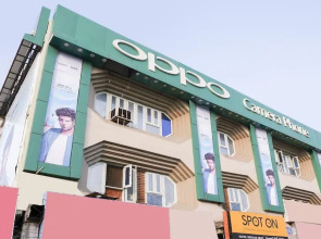 SPOT ON 38697 Hotel Sridhar