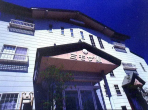 Hotel Mimoza Kan