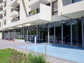 Lotus Blanc Studio- w/ Mountain View, Pool and Gym