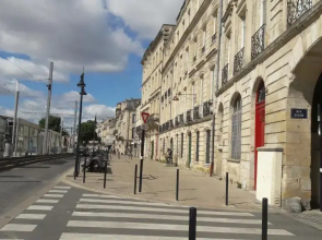 Bordeaux Chartrons Superbe T2 Avec Terrasse
