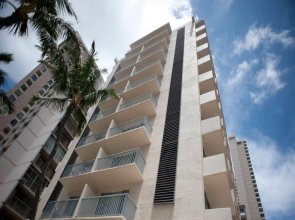 Coconut Waikiki Hotel