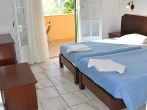 Apartments Maria With Amazing Pool - Agios Gordios Beach