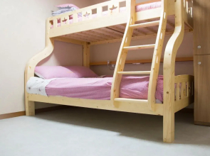 Ara & Maru Hostel