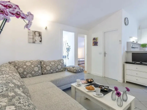 Awesome Home in Medulin With Wifi and 2 Bedrooms