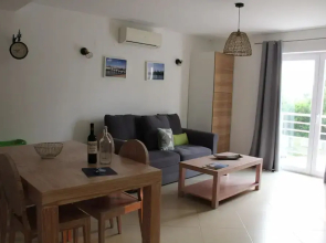 CG 12F - Garden - Cabanas Gardens