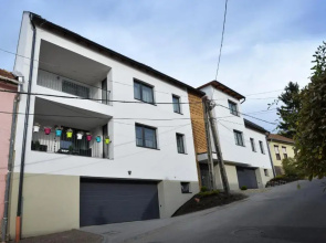 One Luxury Suites Eger