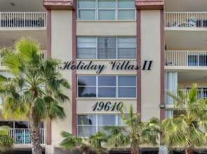 19610 Gulf Blvd Condo Unit 109 2 Bedrooms 2 Bathrooms Condo
