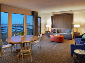 Hilton Philadelphia at Penn's Landing