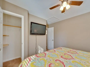 The Holly House In Downtown Demorest 2 Bedroom Home by Redawning