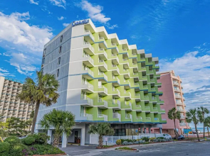 Balcony & Resort Amenities at Myrtle Beach Condo!