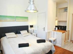 Sisters Lodge Hostel