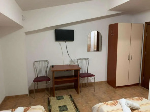 Royal L Hotel