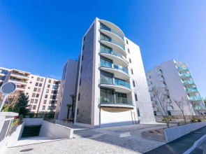 Charming Home Merlina